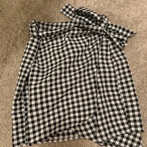 Super cute crossover skirt